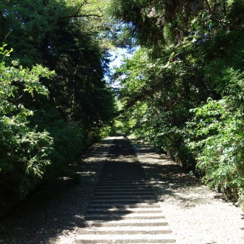 Die Treppen zum Daienjiyama Park