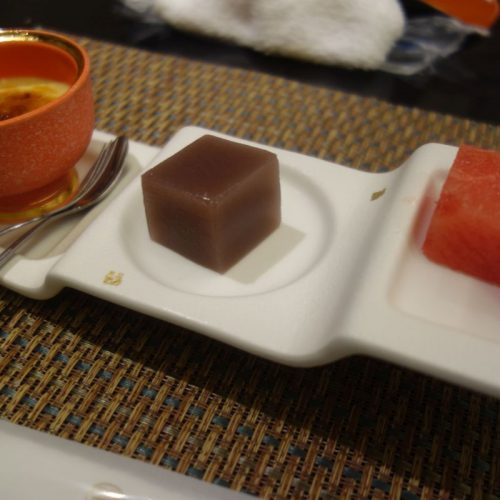 Unser Nachtisch: Crème Brûlée, Yokan und Wassermelone