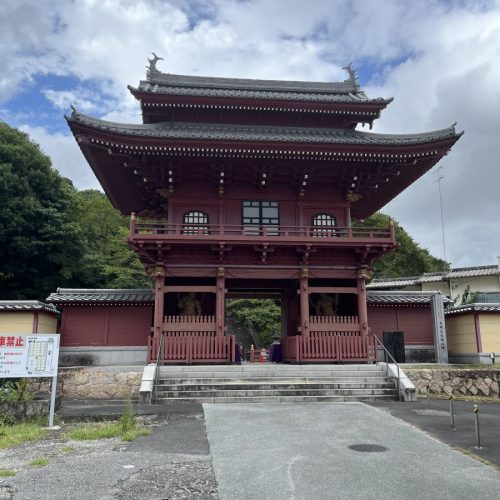 Eingang zum Jikoji Tempel